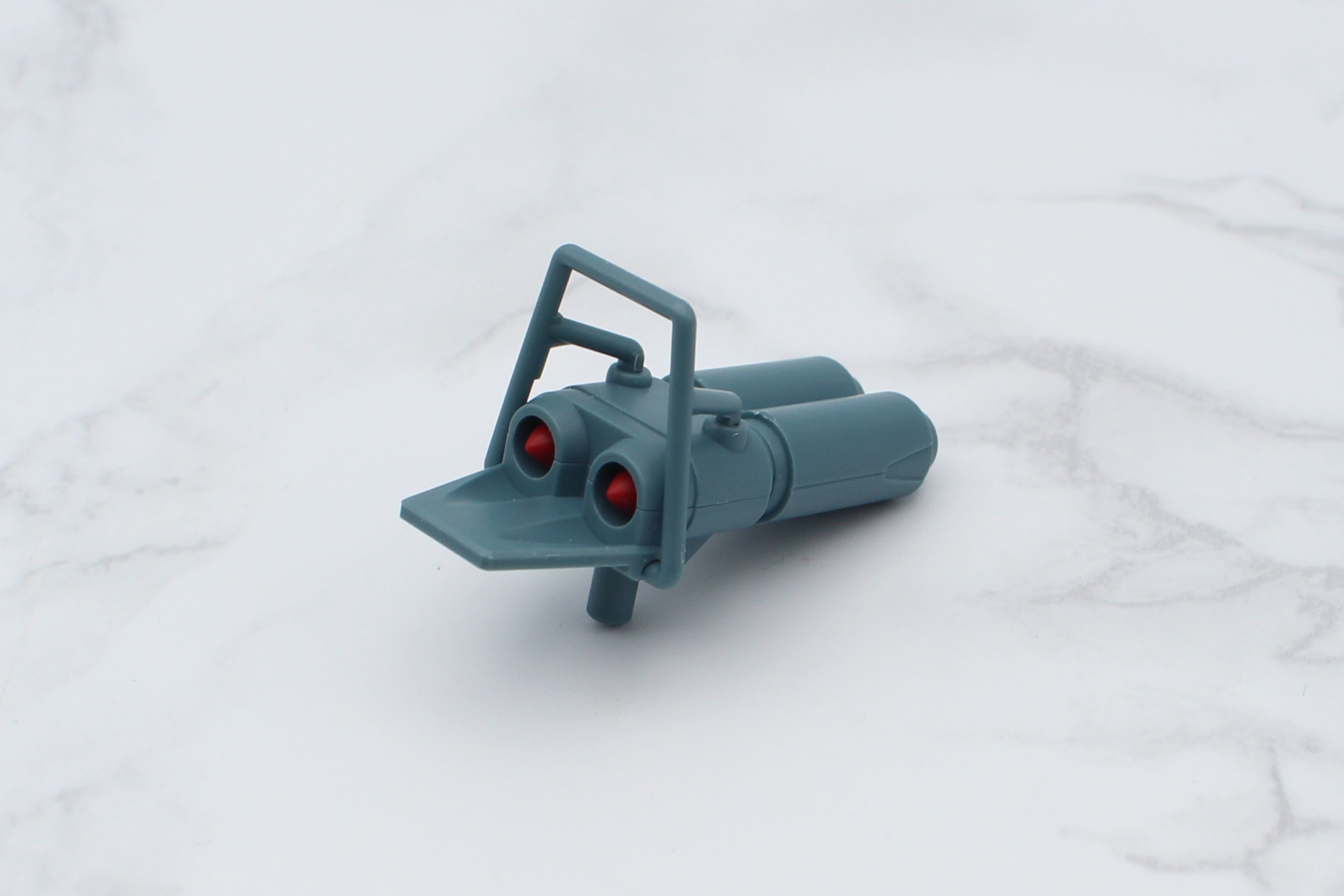 「HMAT-31 無誘導式対戦車ミサイル」の組み立て。メロウリンクに登場したドッグマン機が左腕に装備していた武装