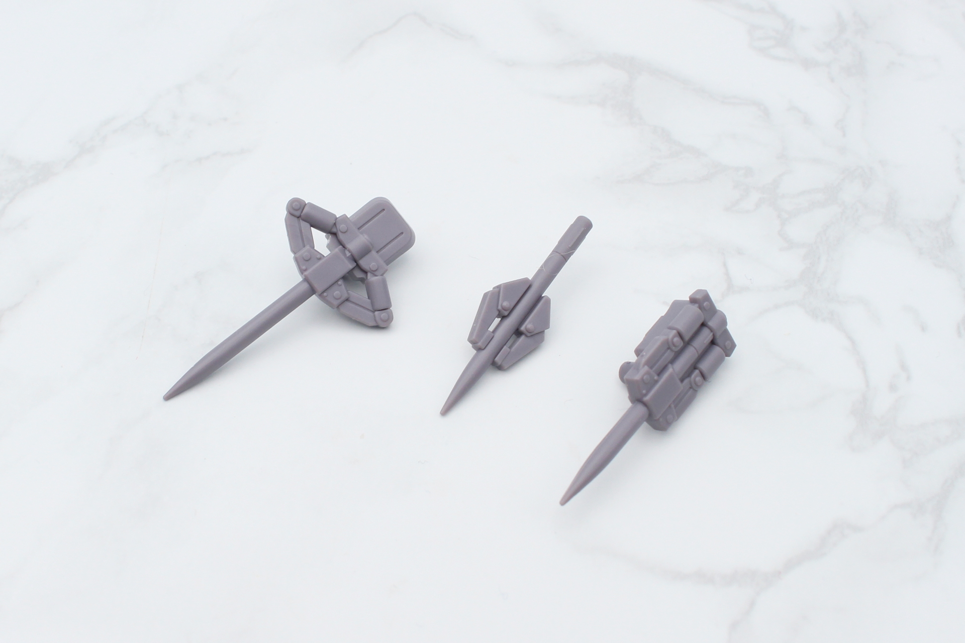 電磁式パイルバンカーは3種類。パーツを切り離すだけの各1パーツ