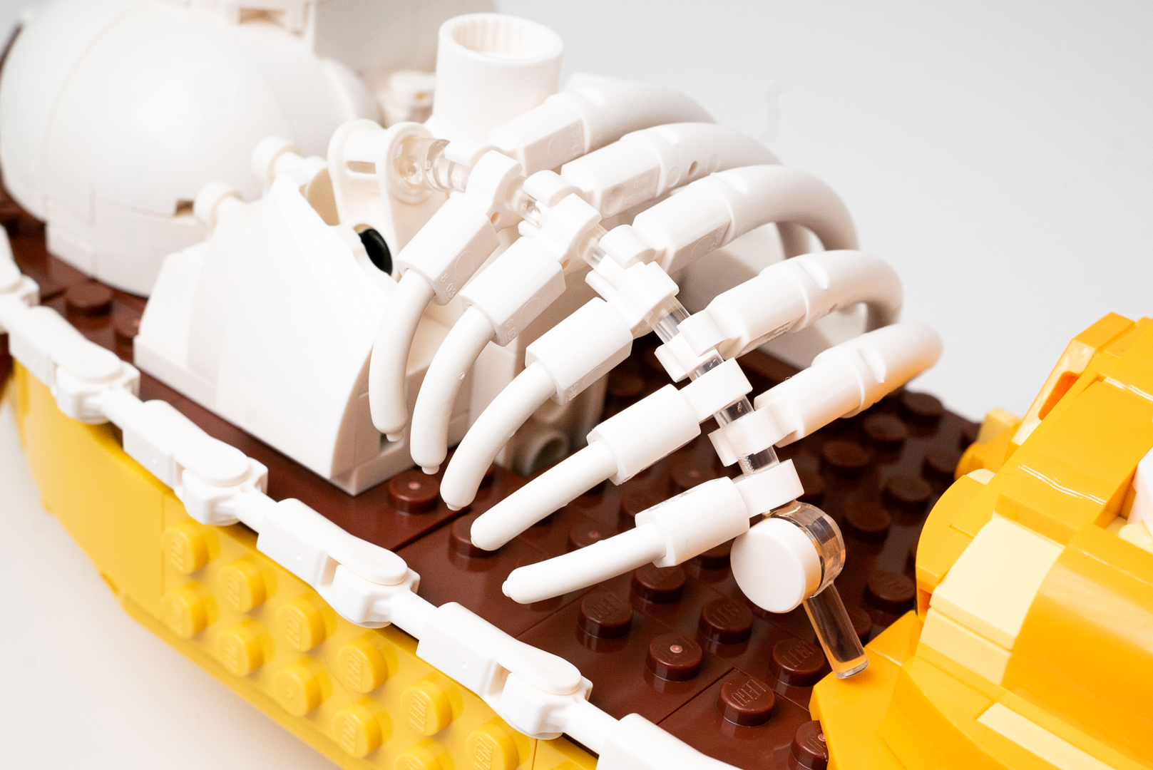 あばら骨と背骨を組み込んだところ。かなりリアル！（いや存在してないけど）