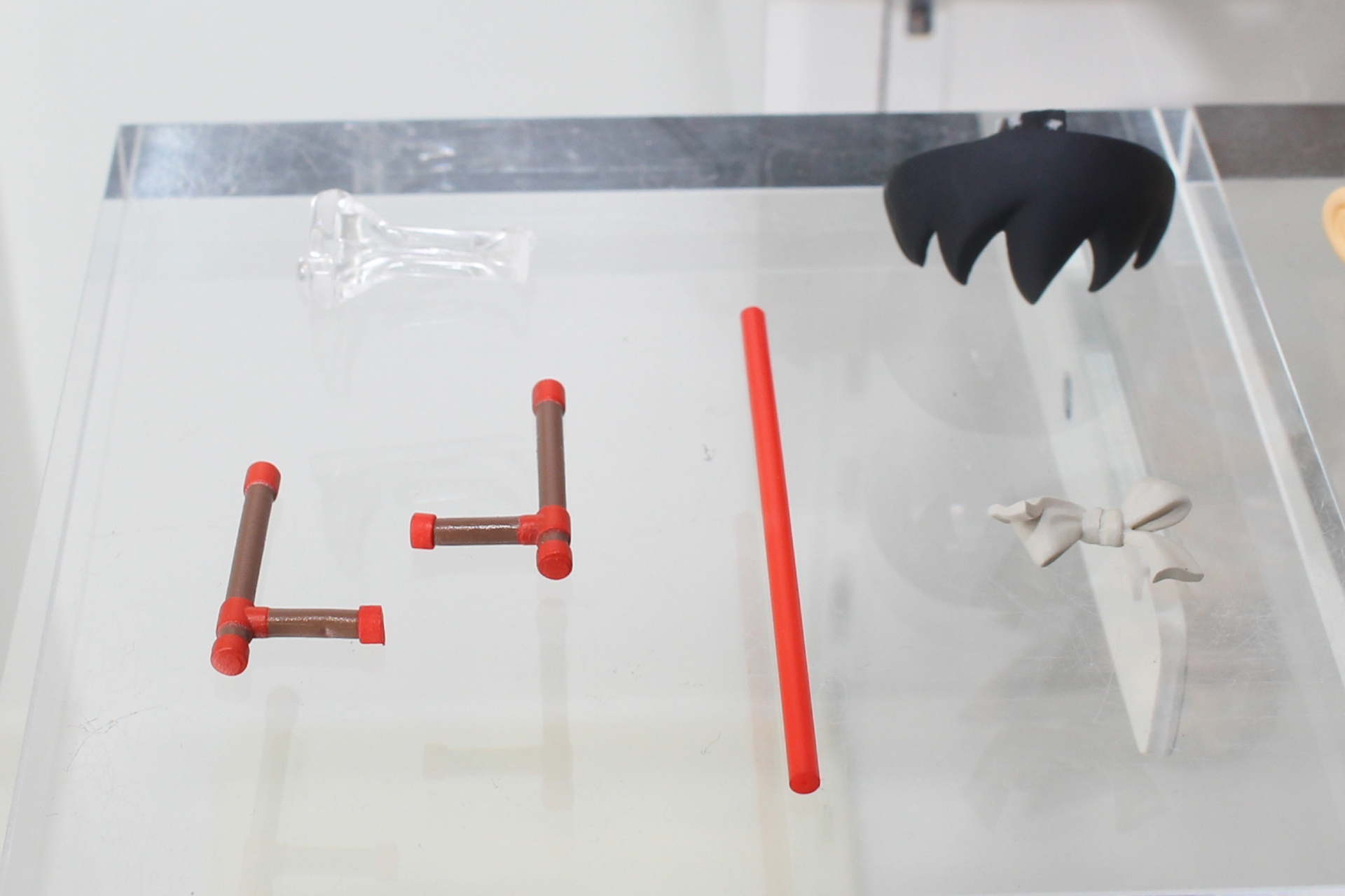 武器は如意棒とトンファー。イラストでしか見たことがないポーズも楽しめる