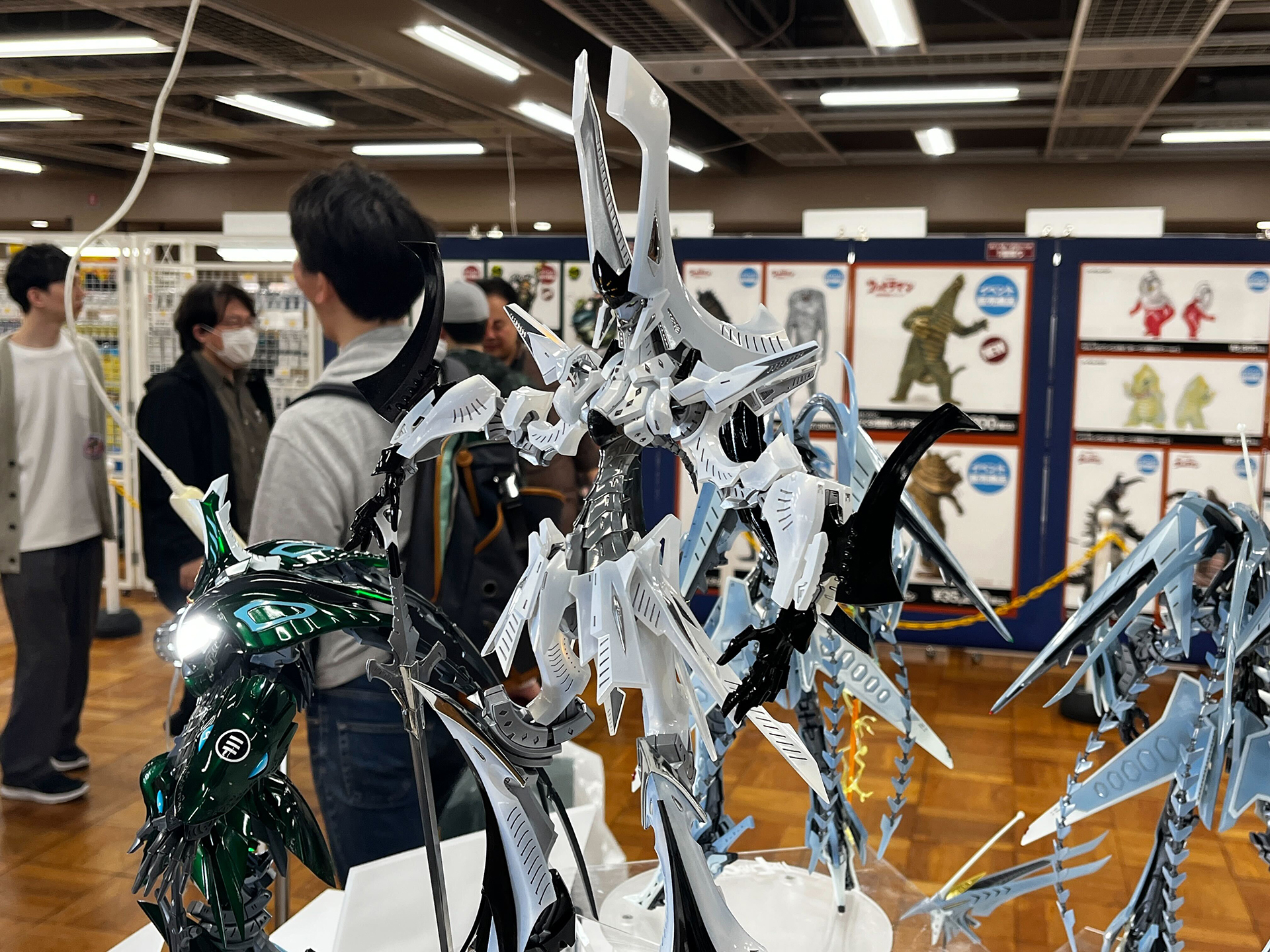 多数のGTM商品が展示されている