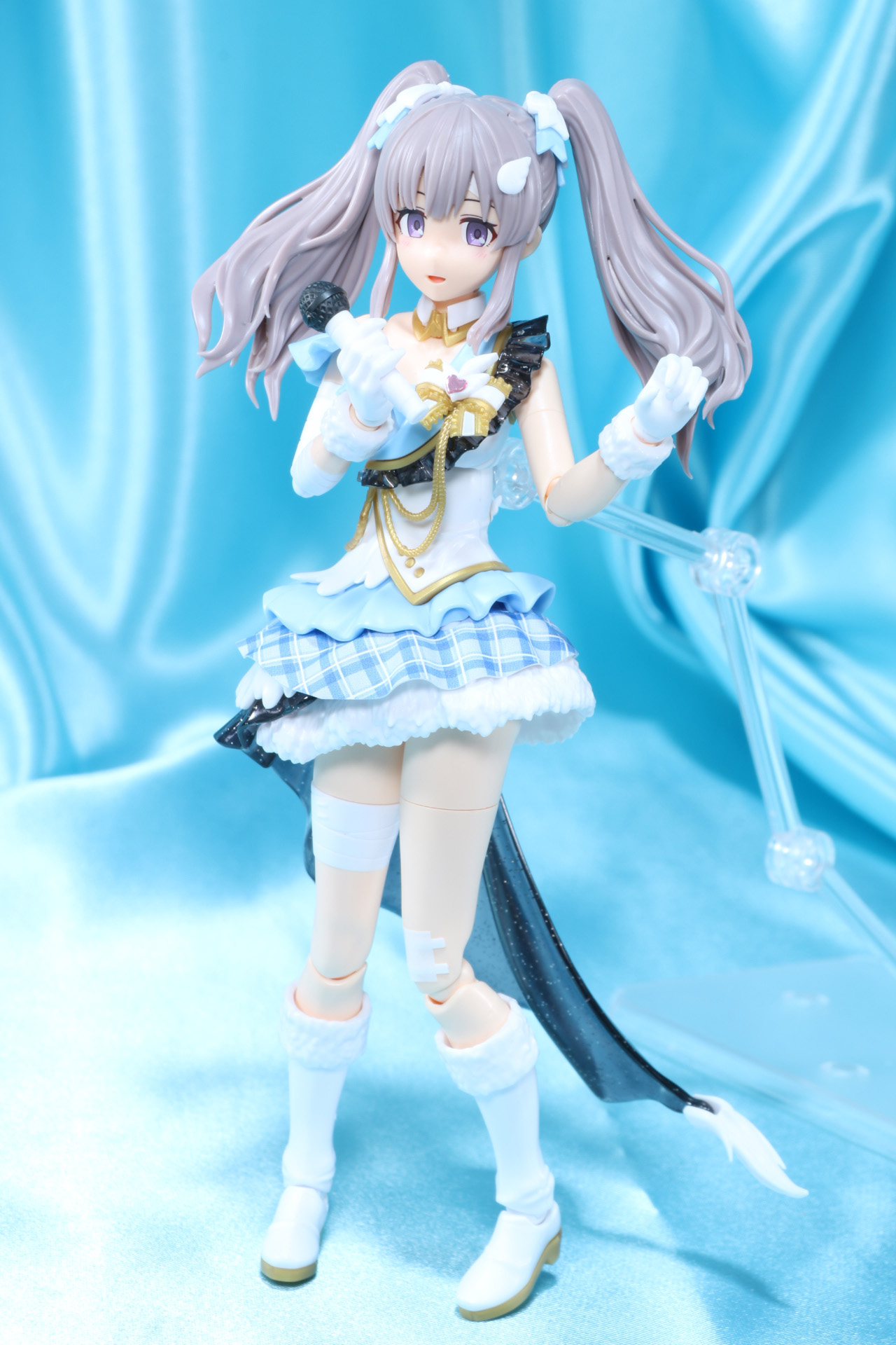 繊細で優美な雰囲気が似合う