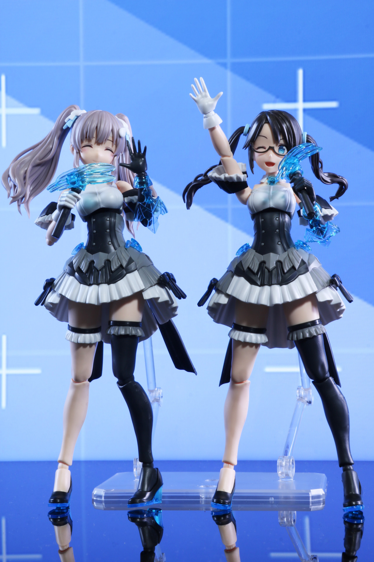 「30MS オプションボディパーツ アルファシスターズファンタズム1[カラーA]」を纏った三峰結華、幽谷霧子