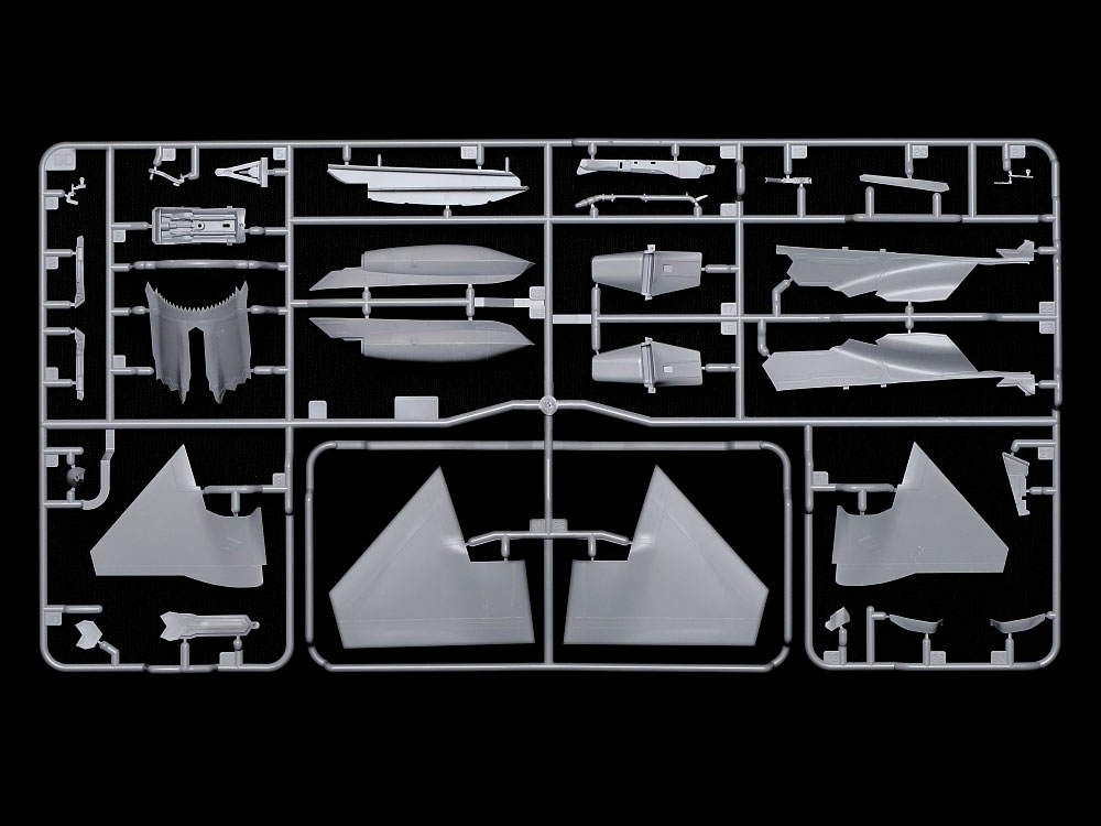 新規開発ランナー：1/48 F-35C専用の部品