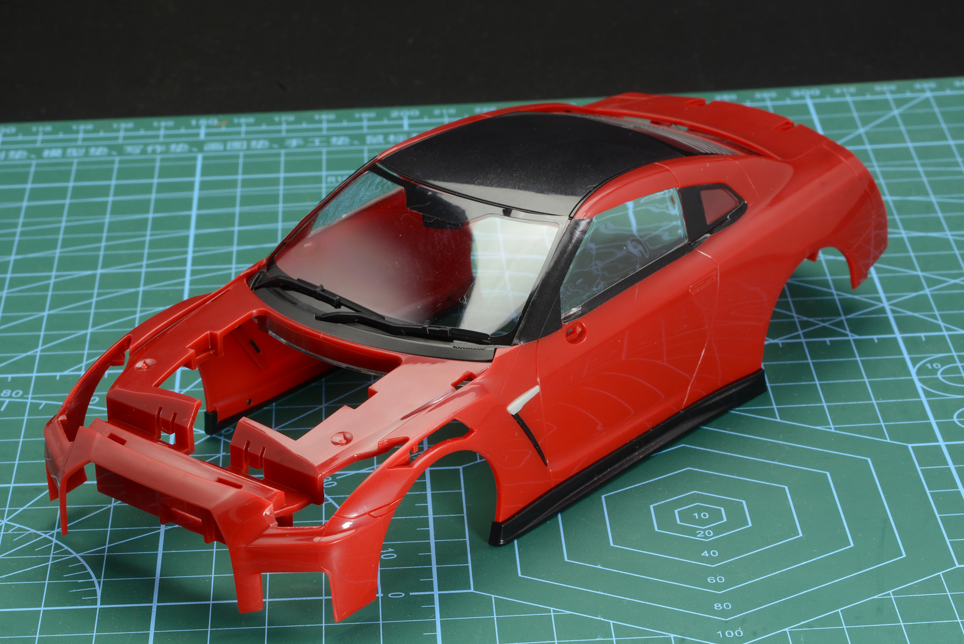 ボディに組み込む