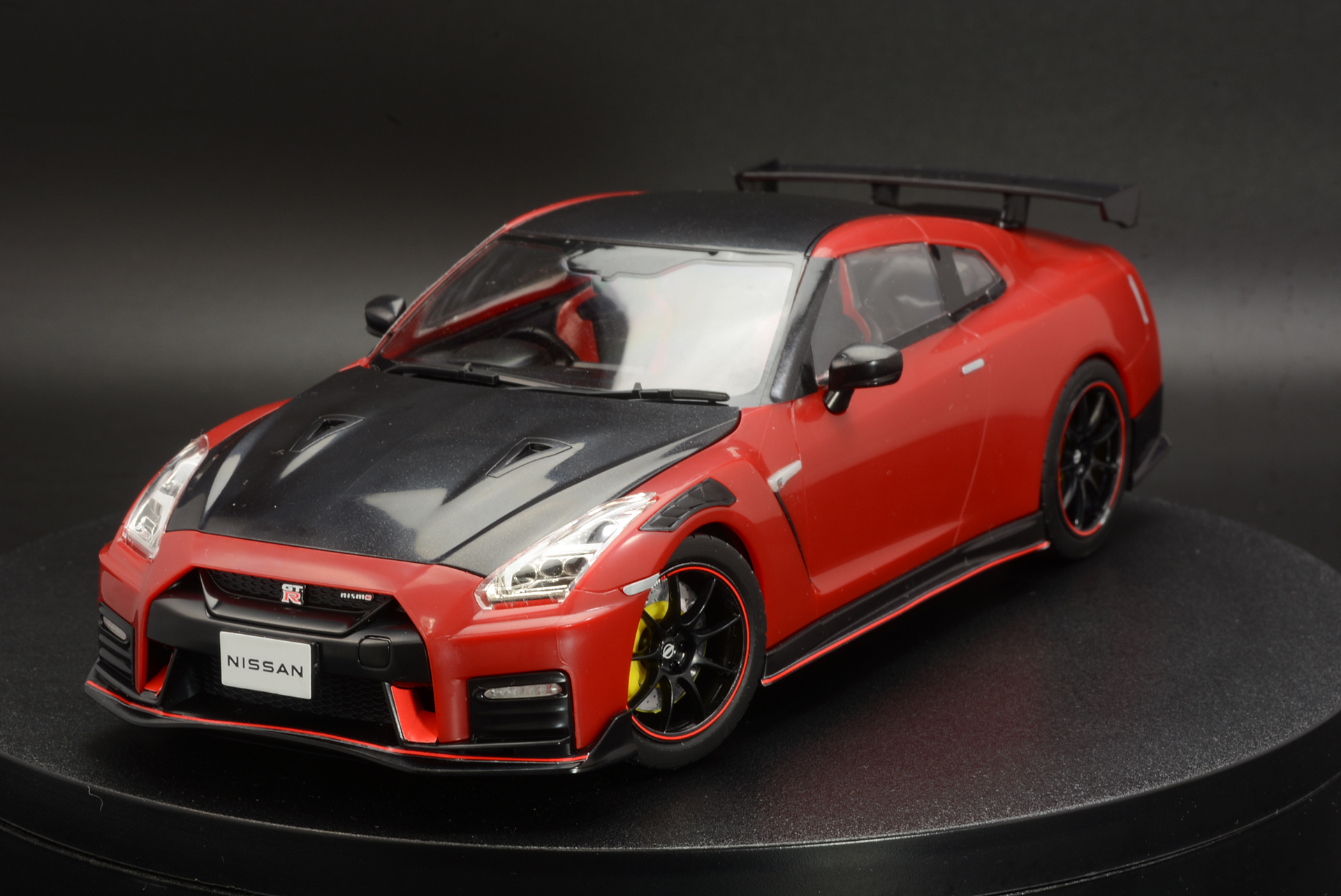 前輪を曲げると表情が出る