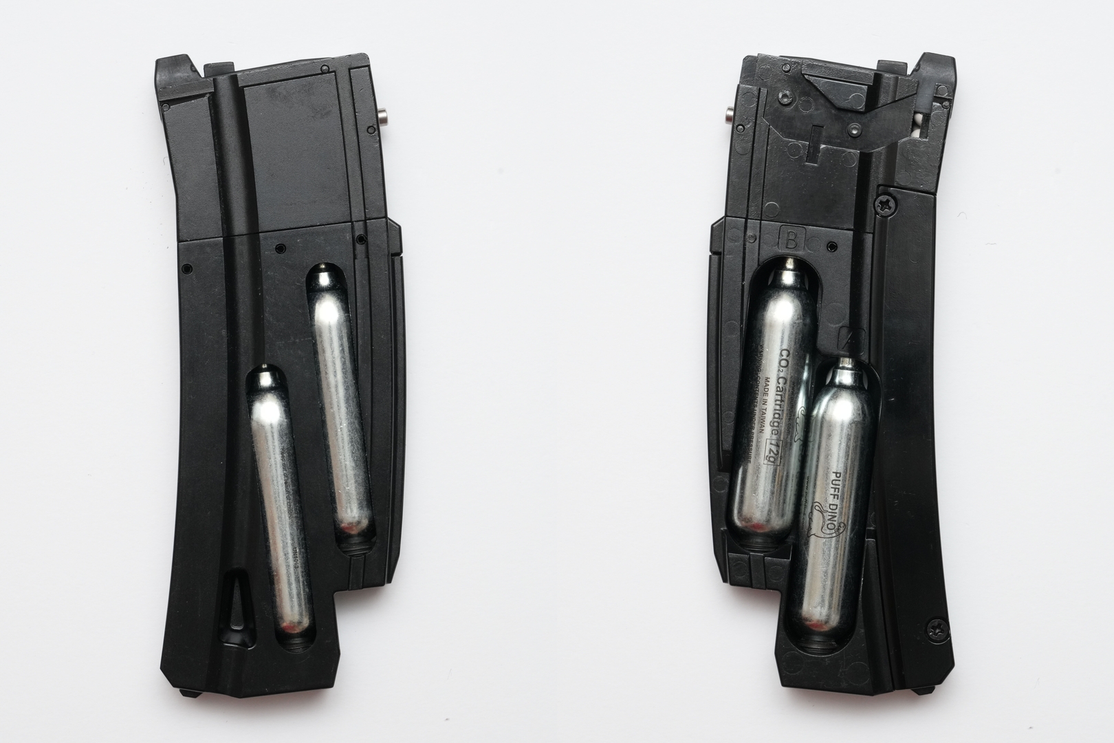 マガジンフレームの左側面と右側面