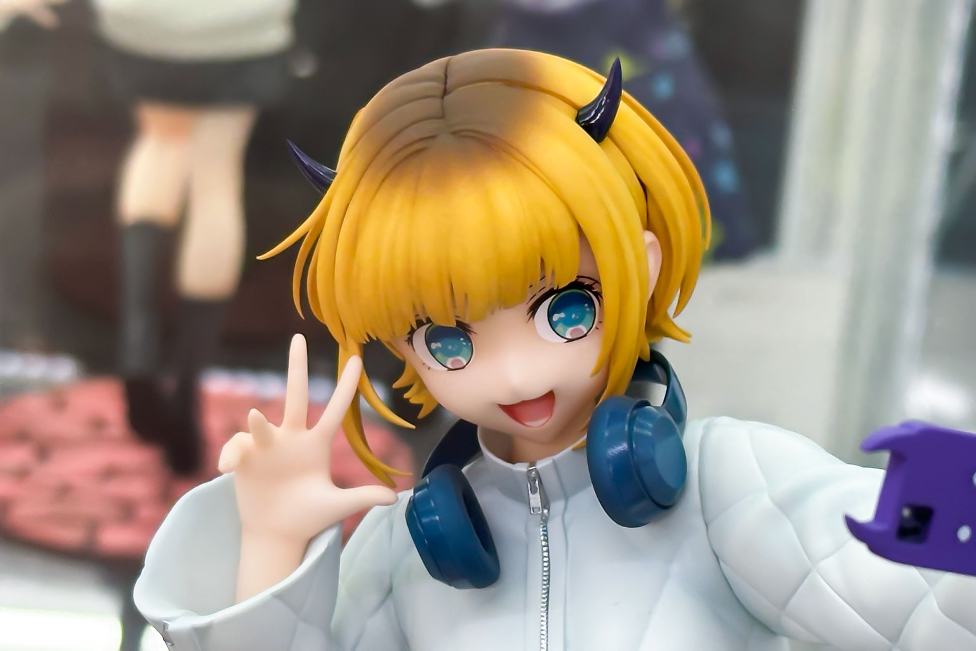 髪はグラデーションが掛けられている