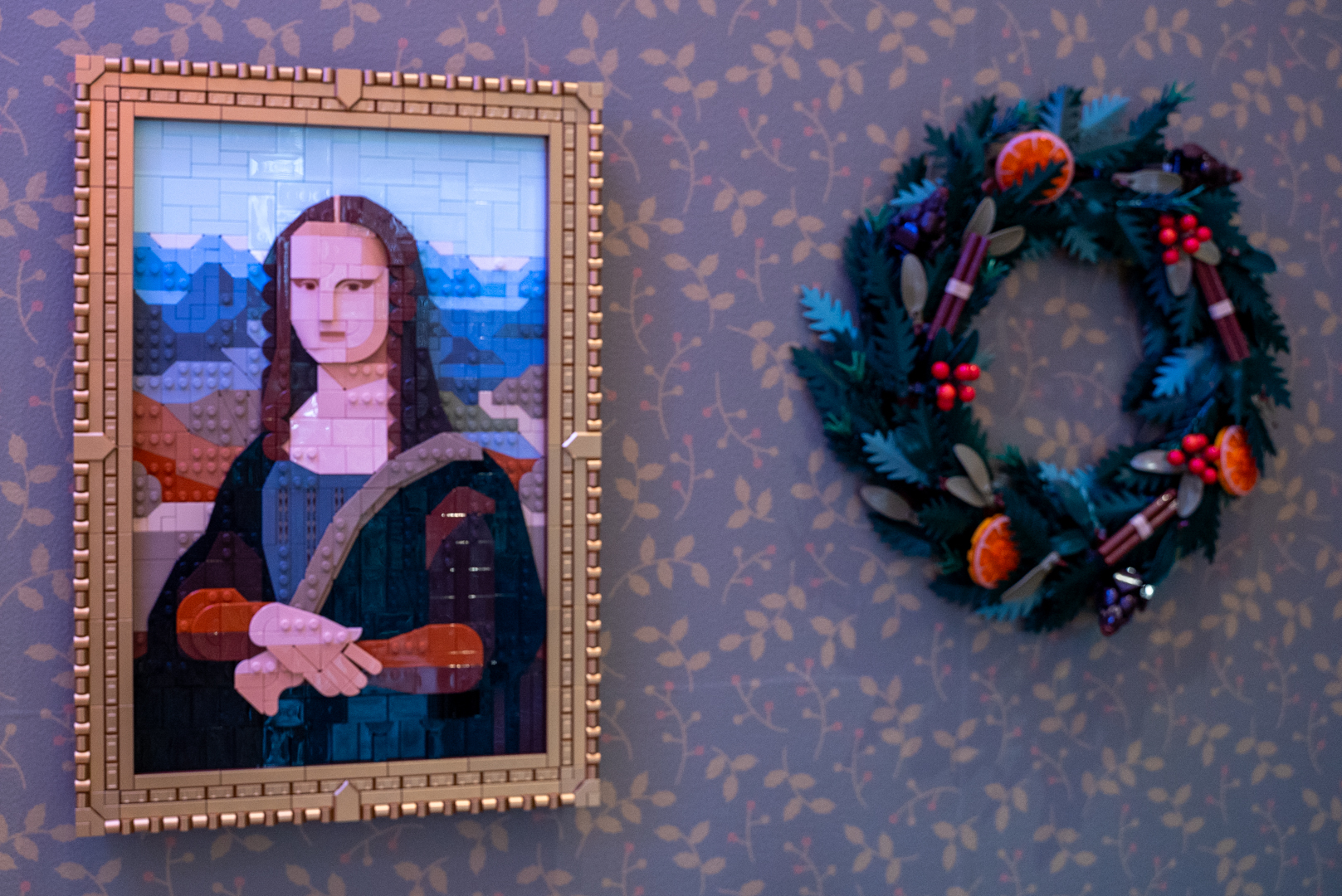 モナ・リザは、額装のデザインも気になる。こちらの価格は14,980円