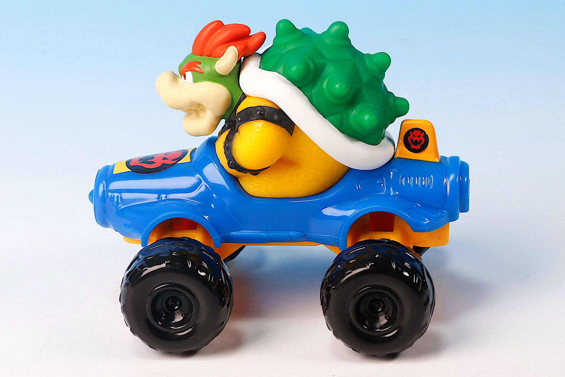 クッパは、甲羅部分もしっかりと再現されている