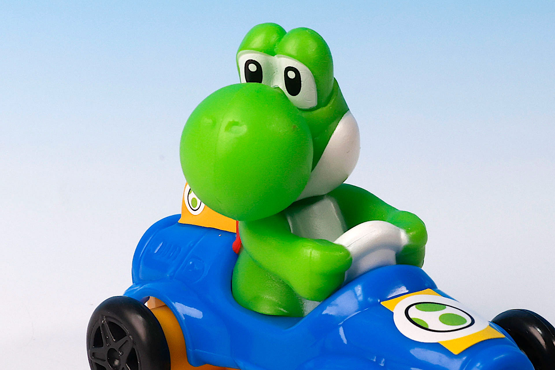 顔の向きも変更可能だ