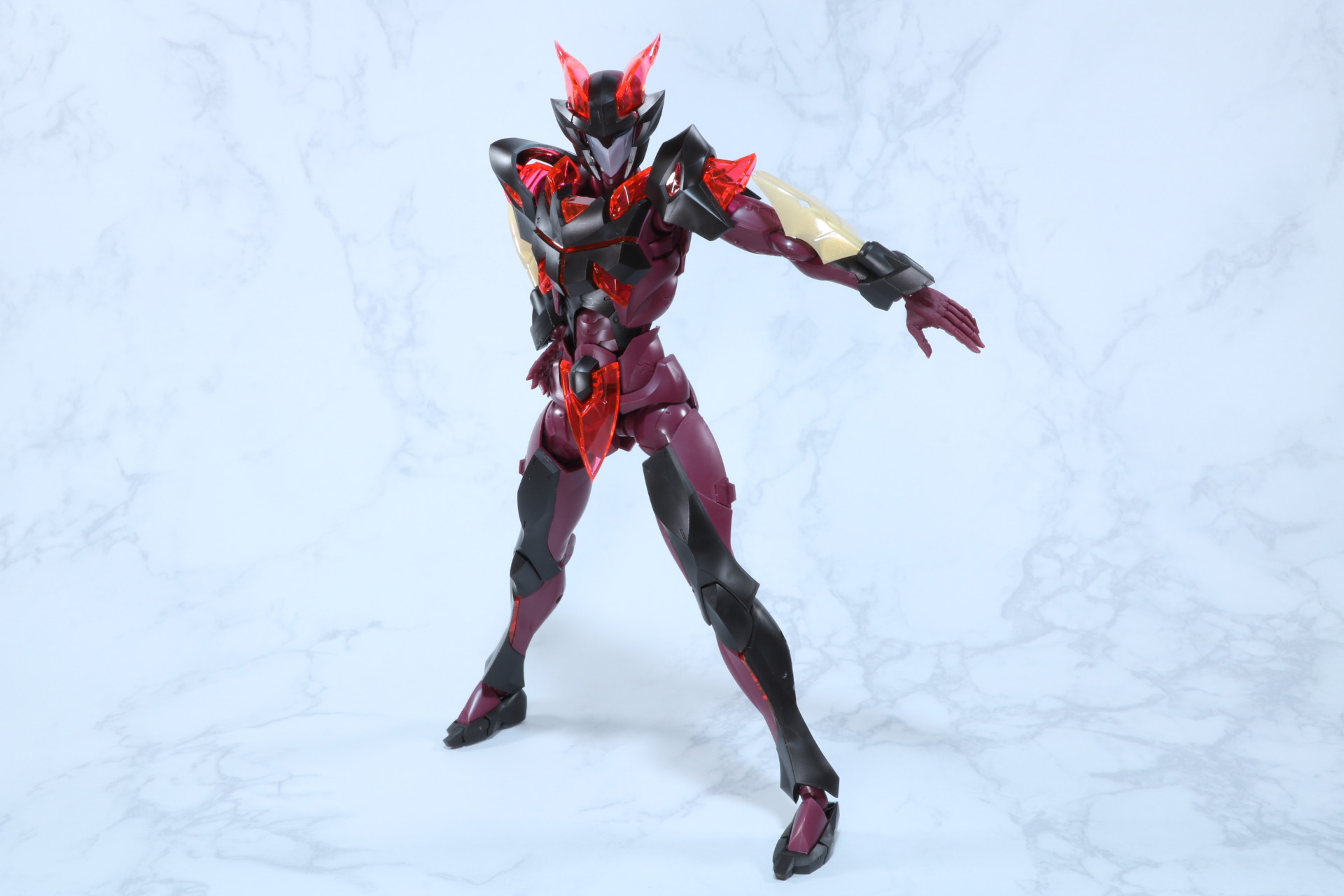 別売りの「ニューフライングベース」で力強く走るアクションも可能