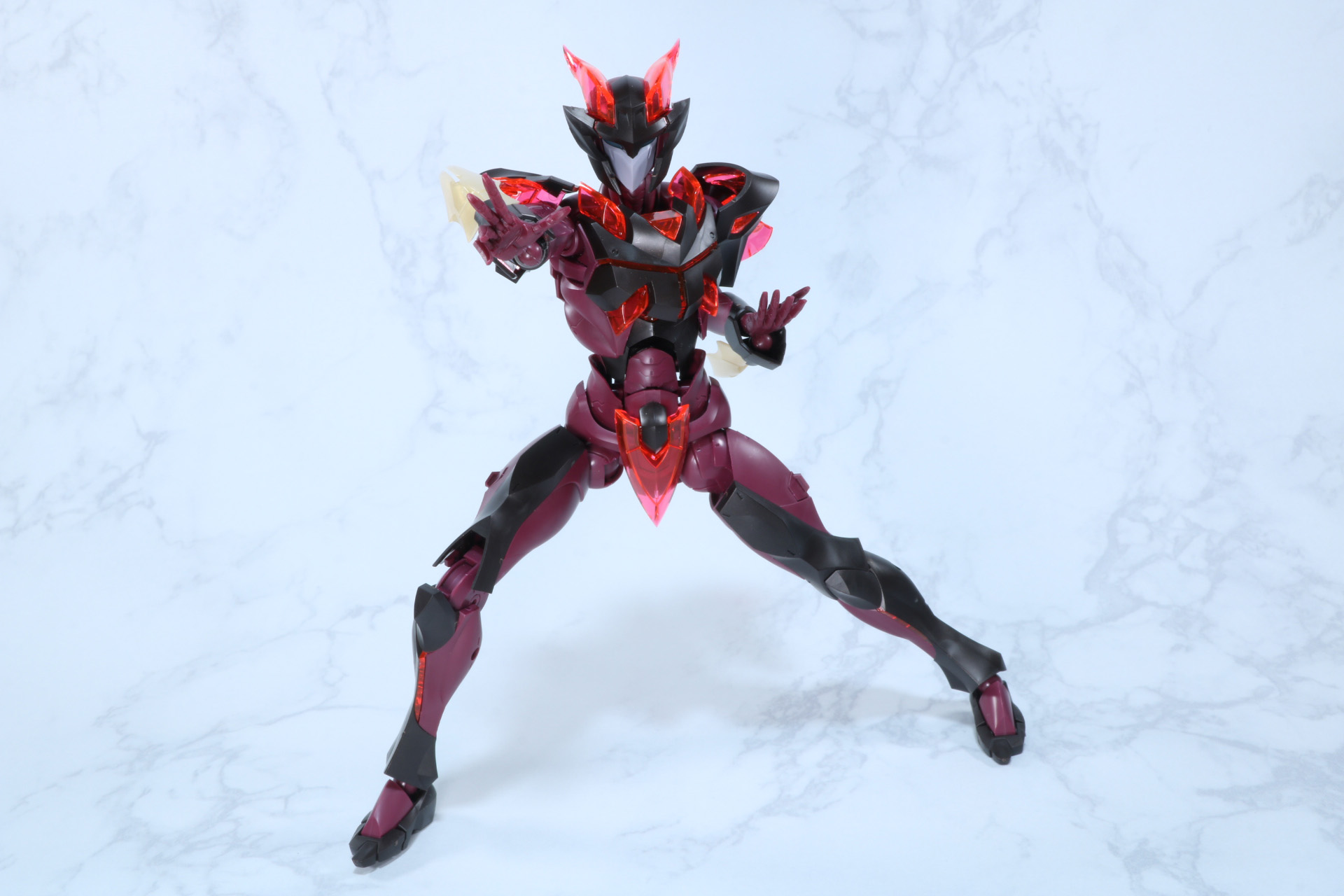 ダイナミックなアッパーアクション