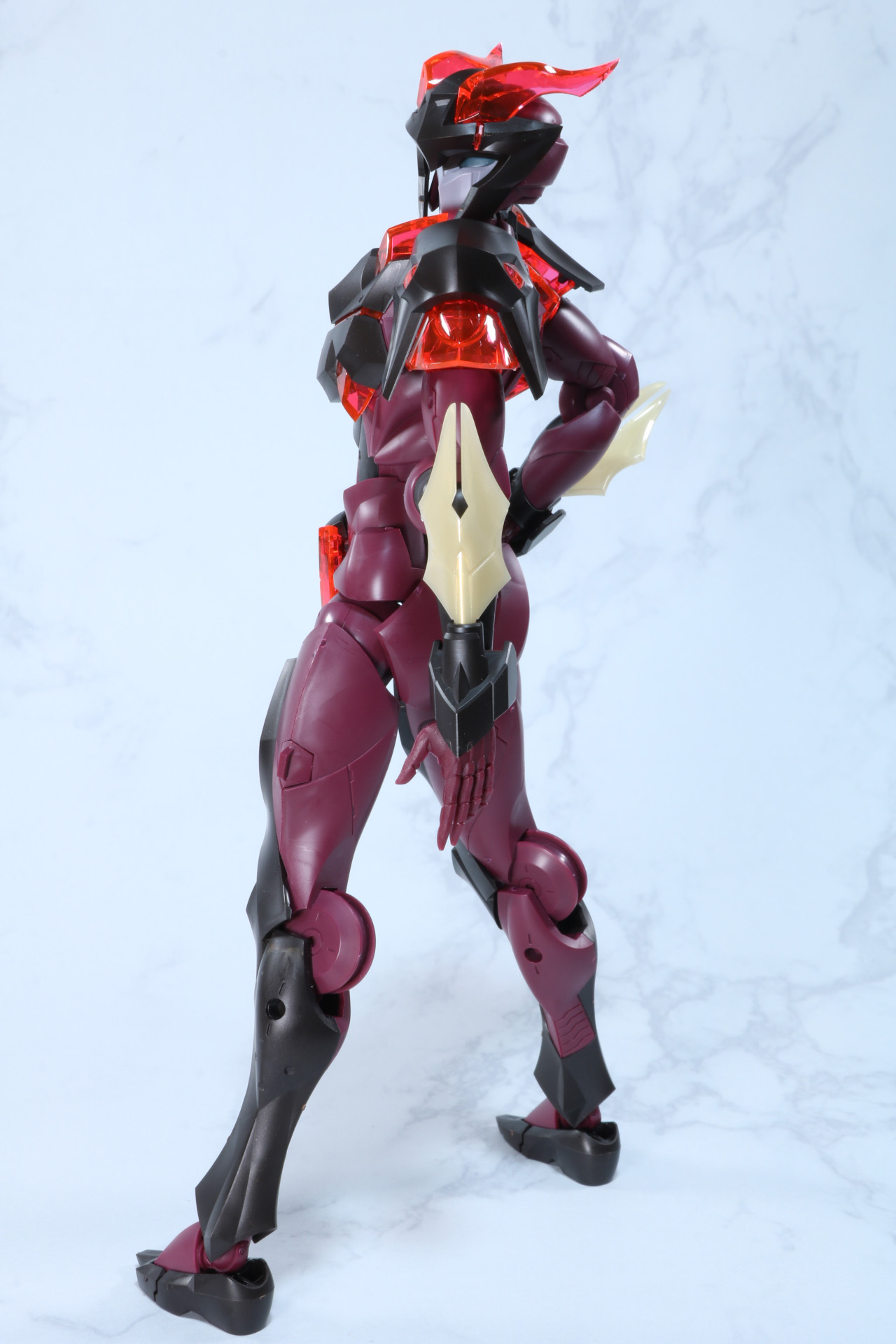 三連リストジョイントでナイフを展開