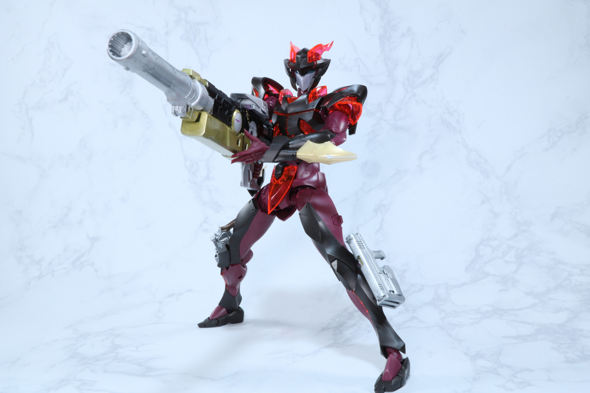 セレクターライフルを構える