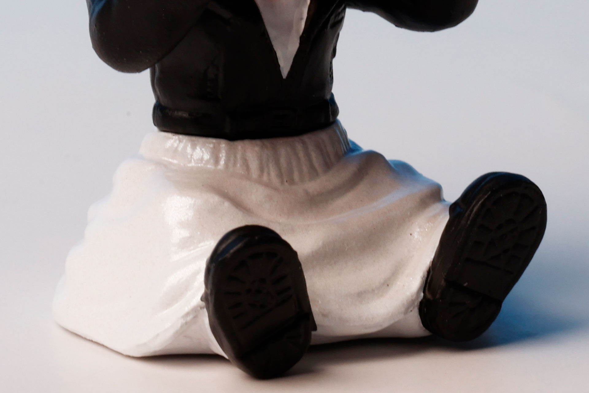 スカートのシワなど細かい造形も素晴らしい