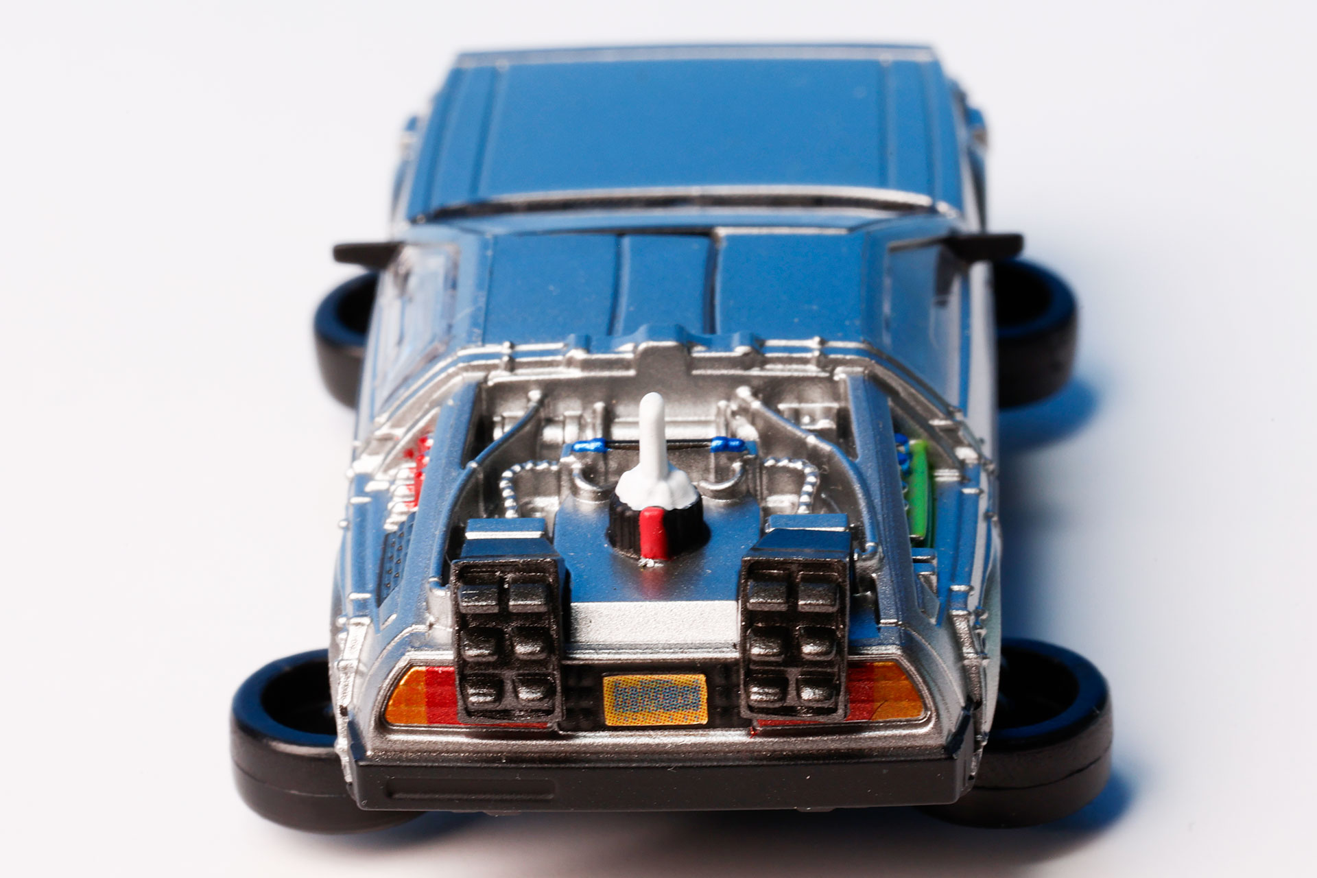 車両後部の白い部分がミスター・フュージョンだ