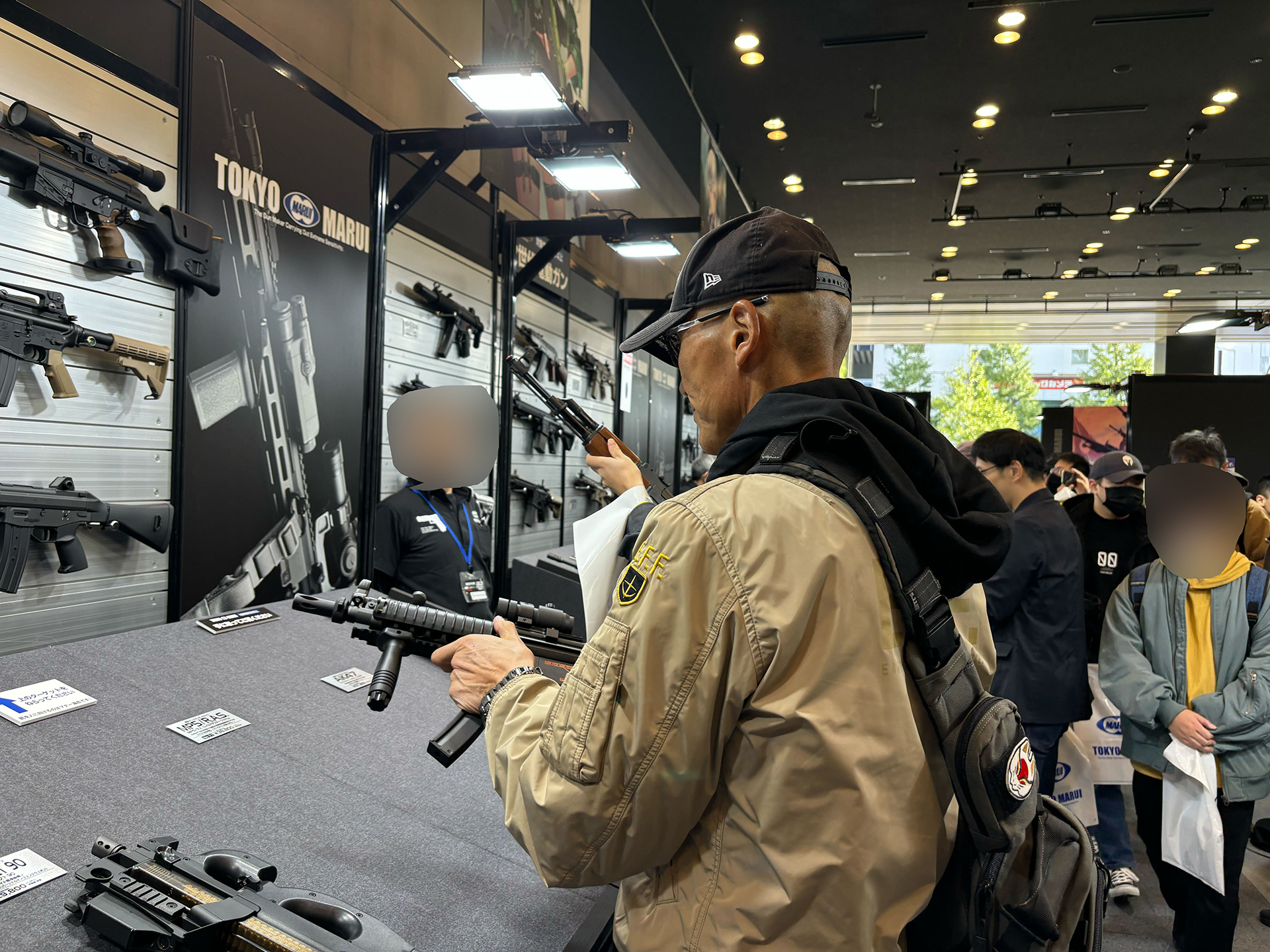 実際に触れられる製品も