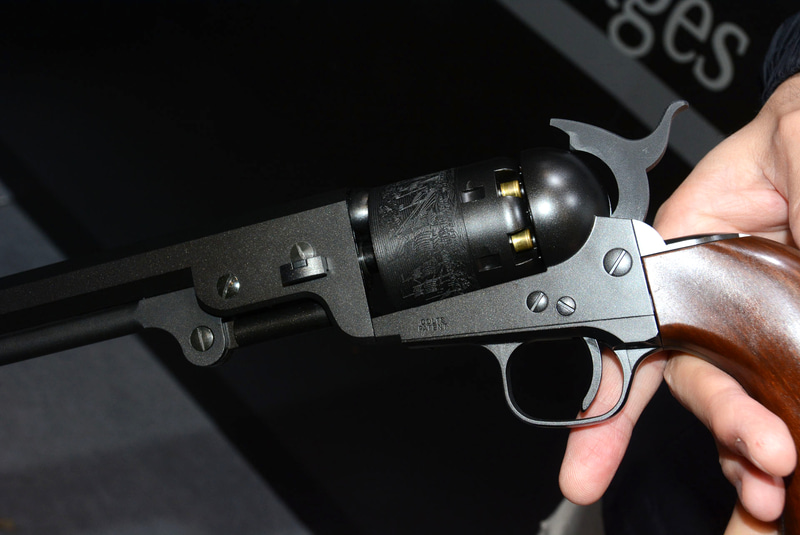 古式銃は独特の魅力がある。西部劇ファン以外も要チェックだ