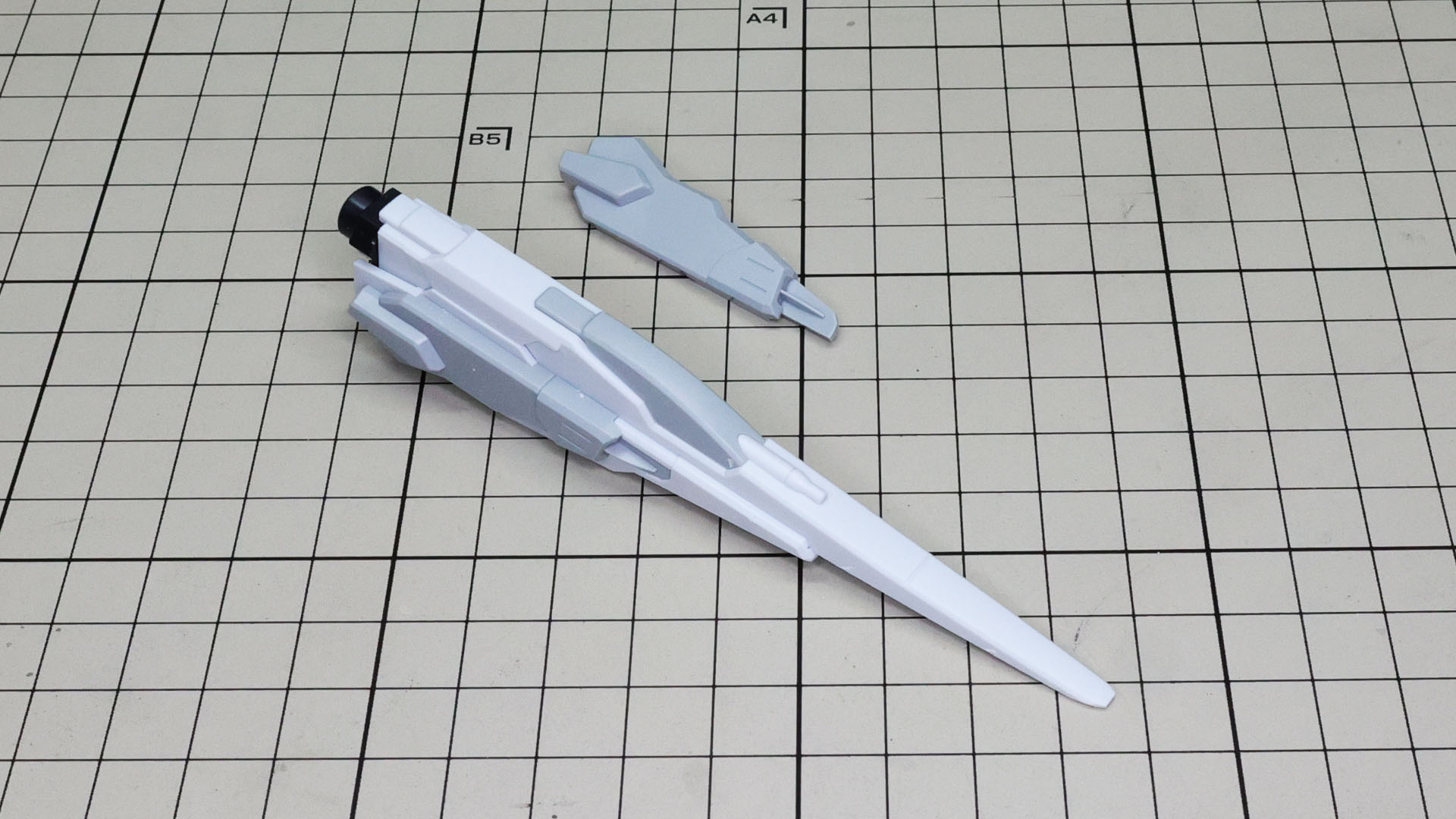 ゼウスシルエット本体との接続部を組み込んで挟めば完成です