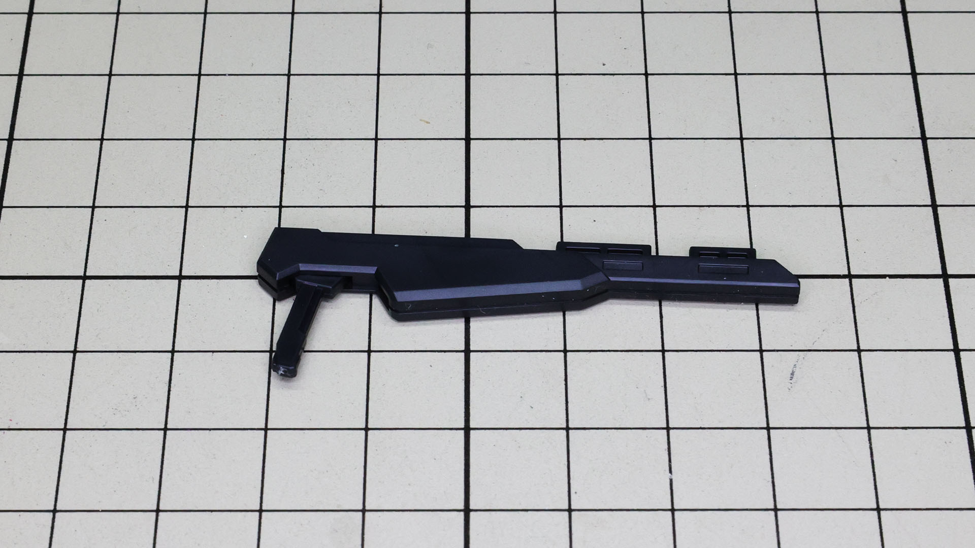 すべてのブロックをドッキングさせれば単独飛行形態のゼウスシルエットが完成します。なんだこの大きさは!!