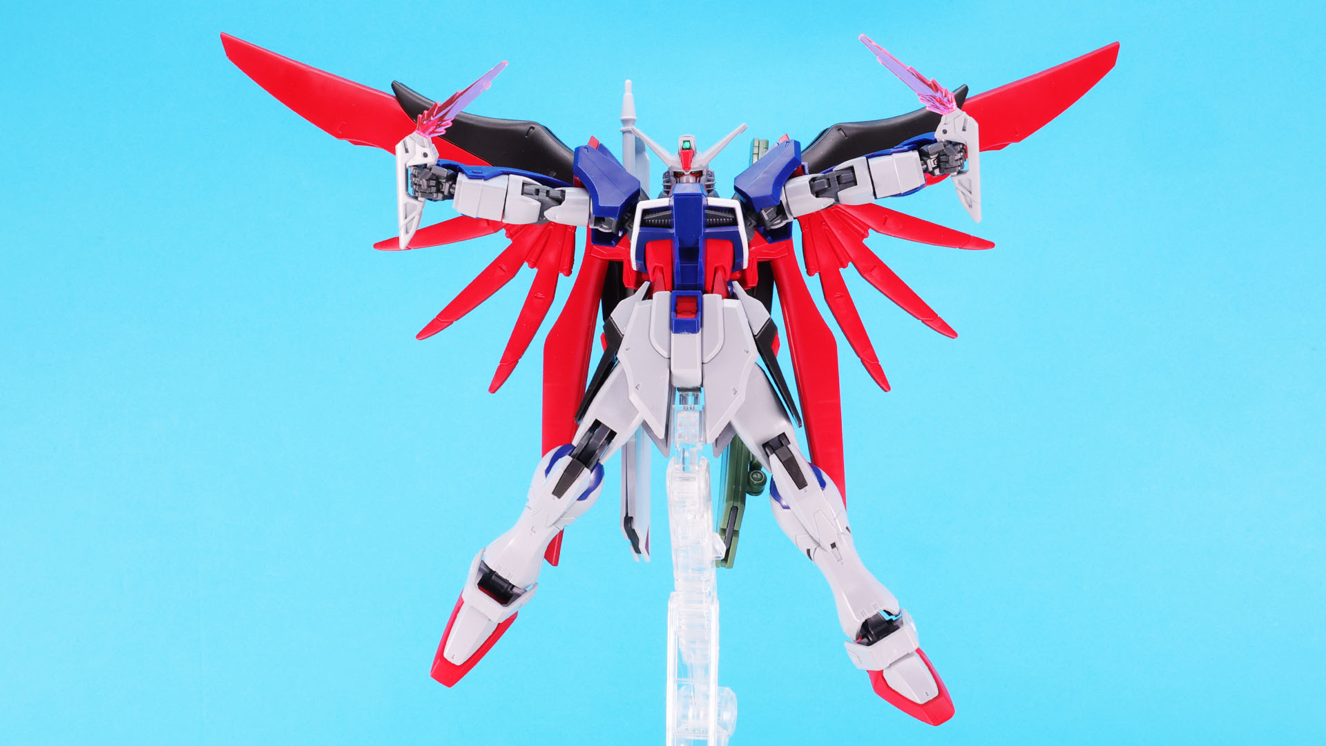 両肩のビームブーメランを持たせられます