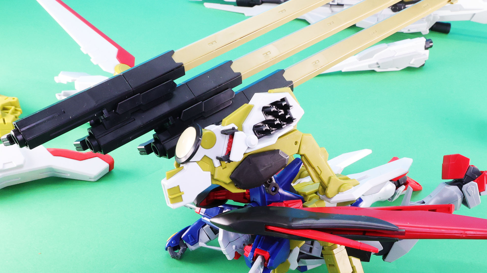 レドームブロックは左のラックに接続します