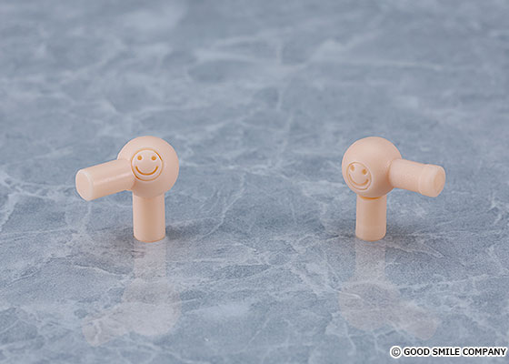 左：リニューアル後、右：リニューアル前