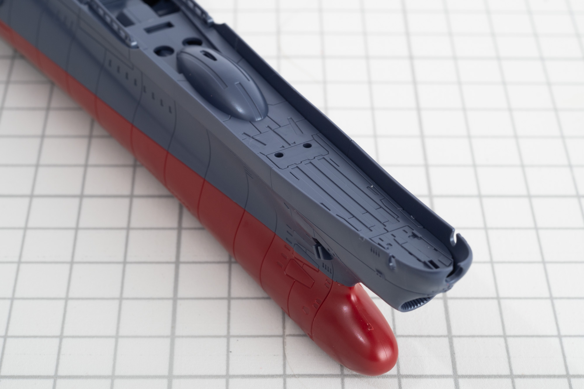 船首の曲線が特別美しい出来になっている。