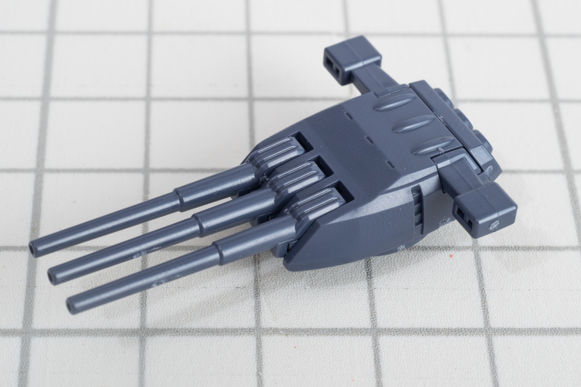 砲身もしっかりと可動するようになっている。