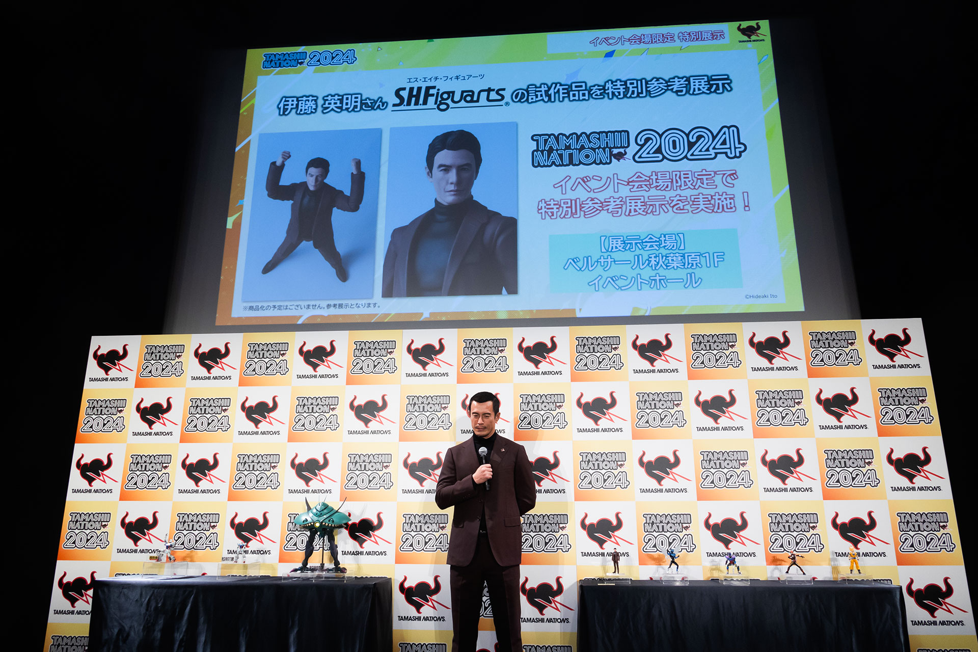 伊藤さん自身がS.H.Figuartsになって登場！