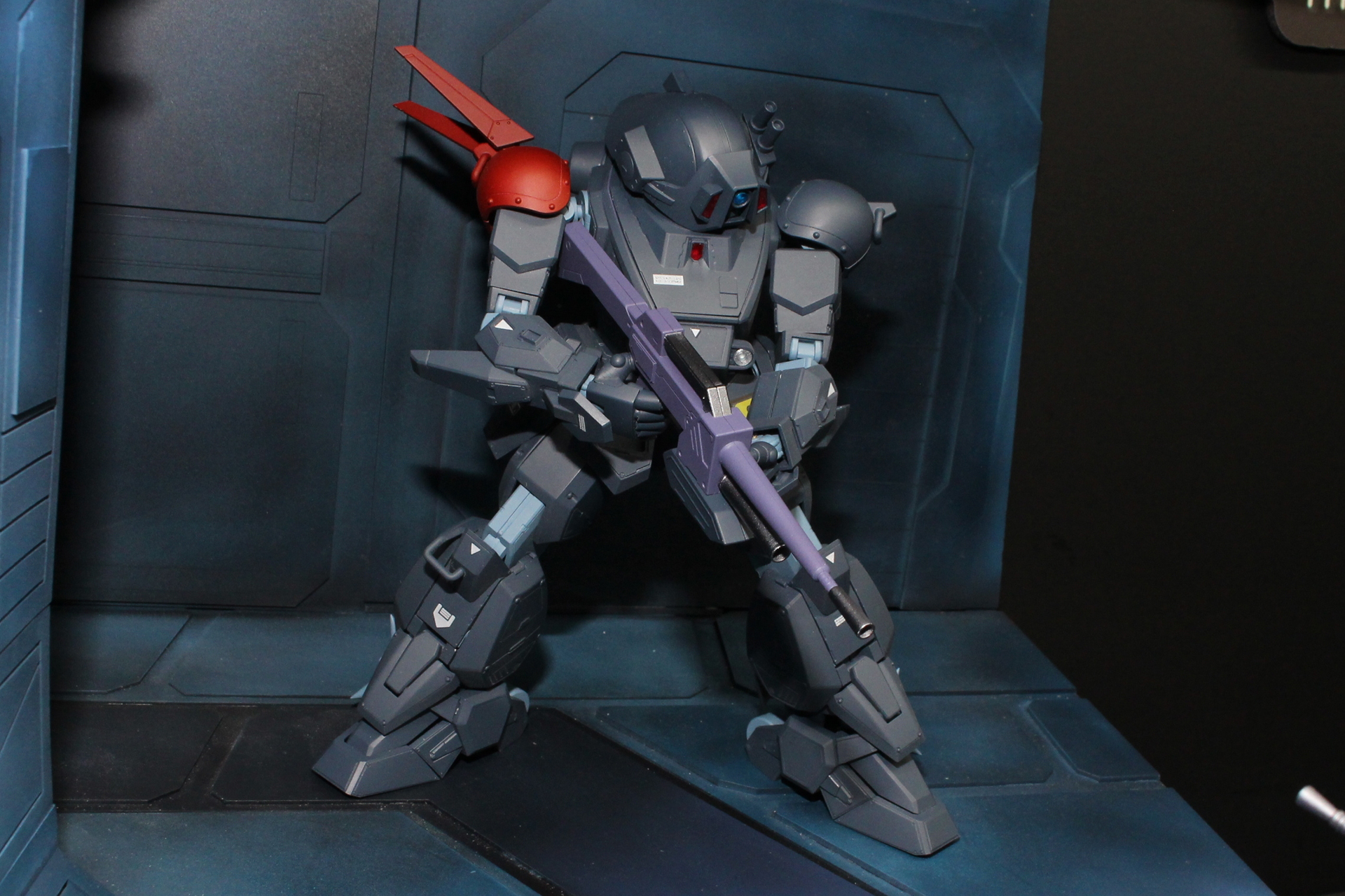 ブラッディライフルを構えたポージングもバッチリ決まっている