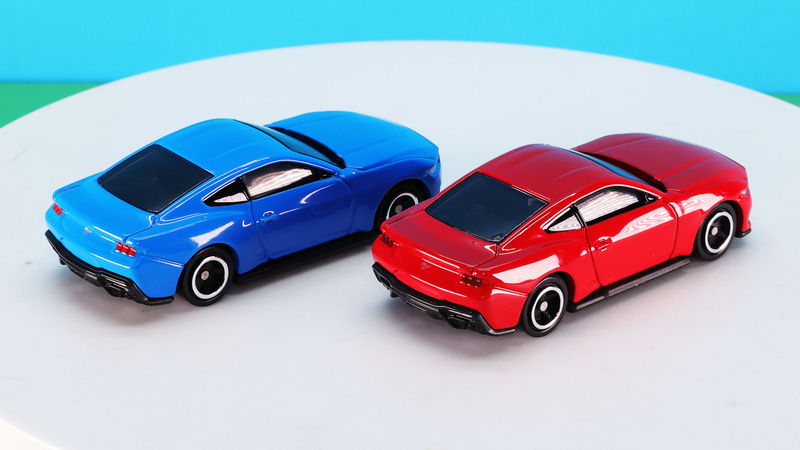 アメリカではこういう縦列駐車風景もみられるんでしょうか