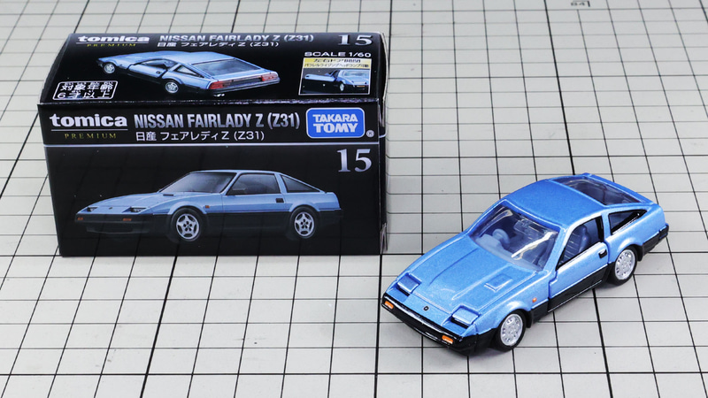 通常仕様：ブルーメタリック＋ブラックのツートンカラー