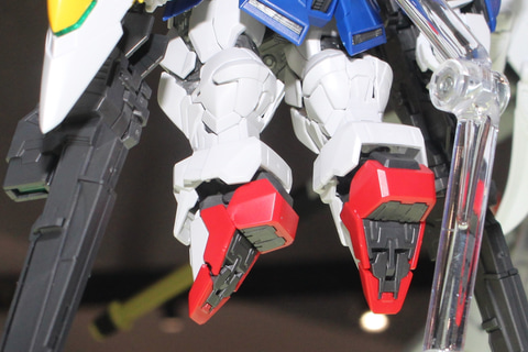 特別企画】【ガンダムベース撮り下ろし】シリーズ初の可変機構を