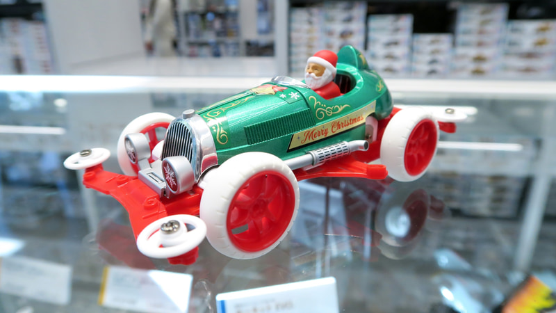 「1/32 ミニ四駆サンタクロース」は11月30日発売予定。価格は1,320円