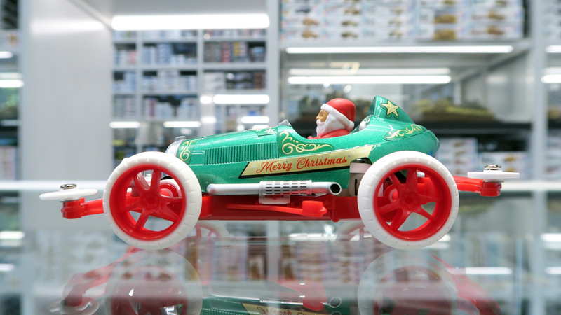 ボディの横には“Merry Christmas”の文字