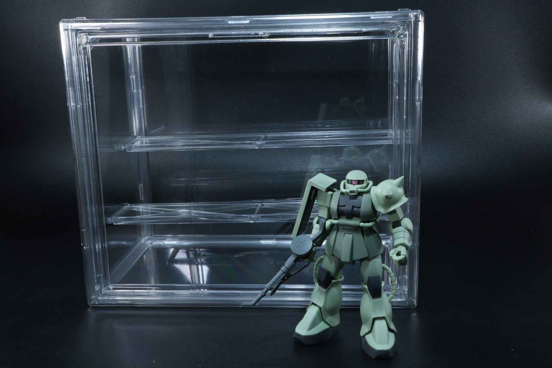 「HGUC 1/144 量産型ザク」と比較