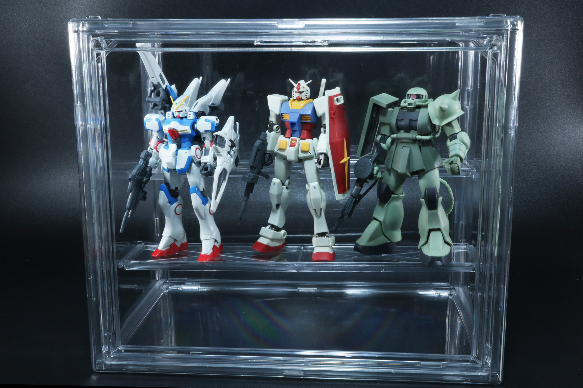 HGガンプラをディスプレイ