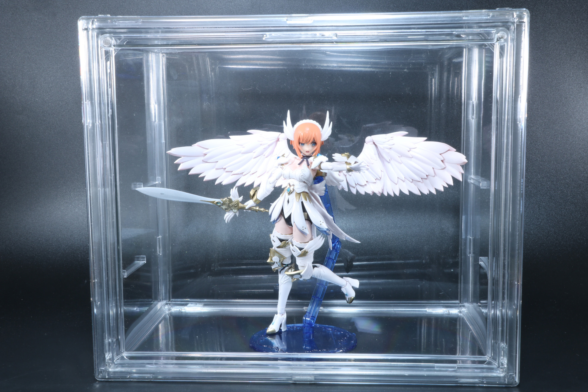 「アルカナディア ルミティア」をディスプレイ