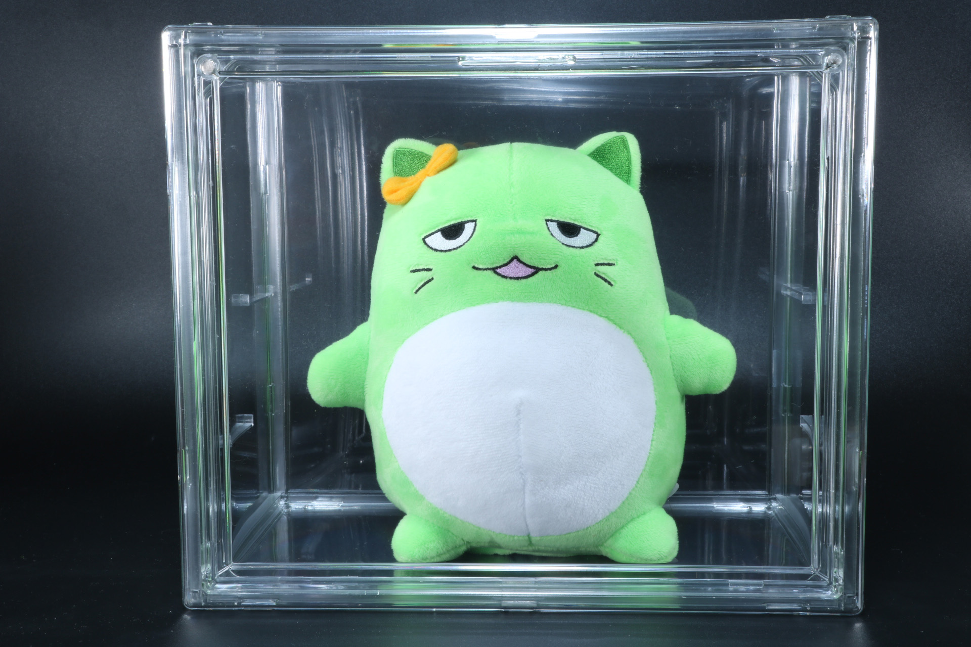 「おしゃべりだっこ ぴにゃこら太」のディスプレイ