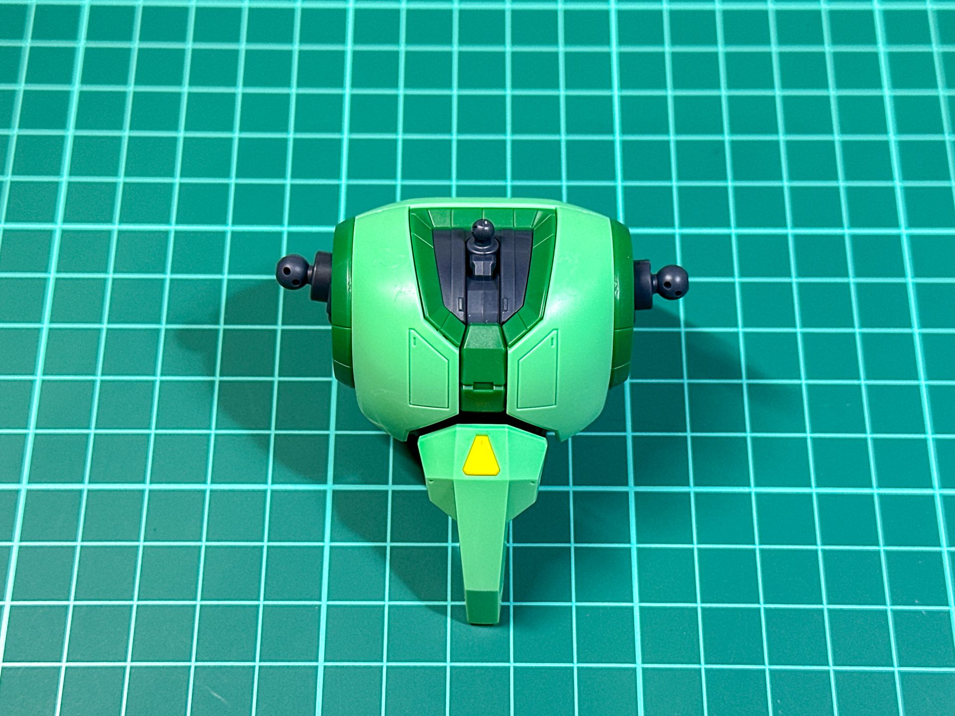 完成した胴体は特徴的な曲面を持った仕上がりとなっています。