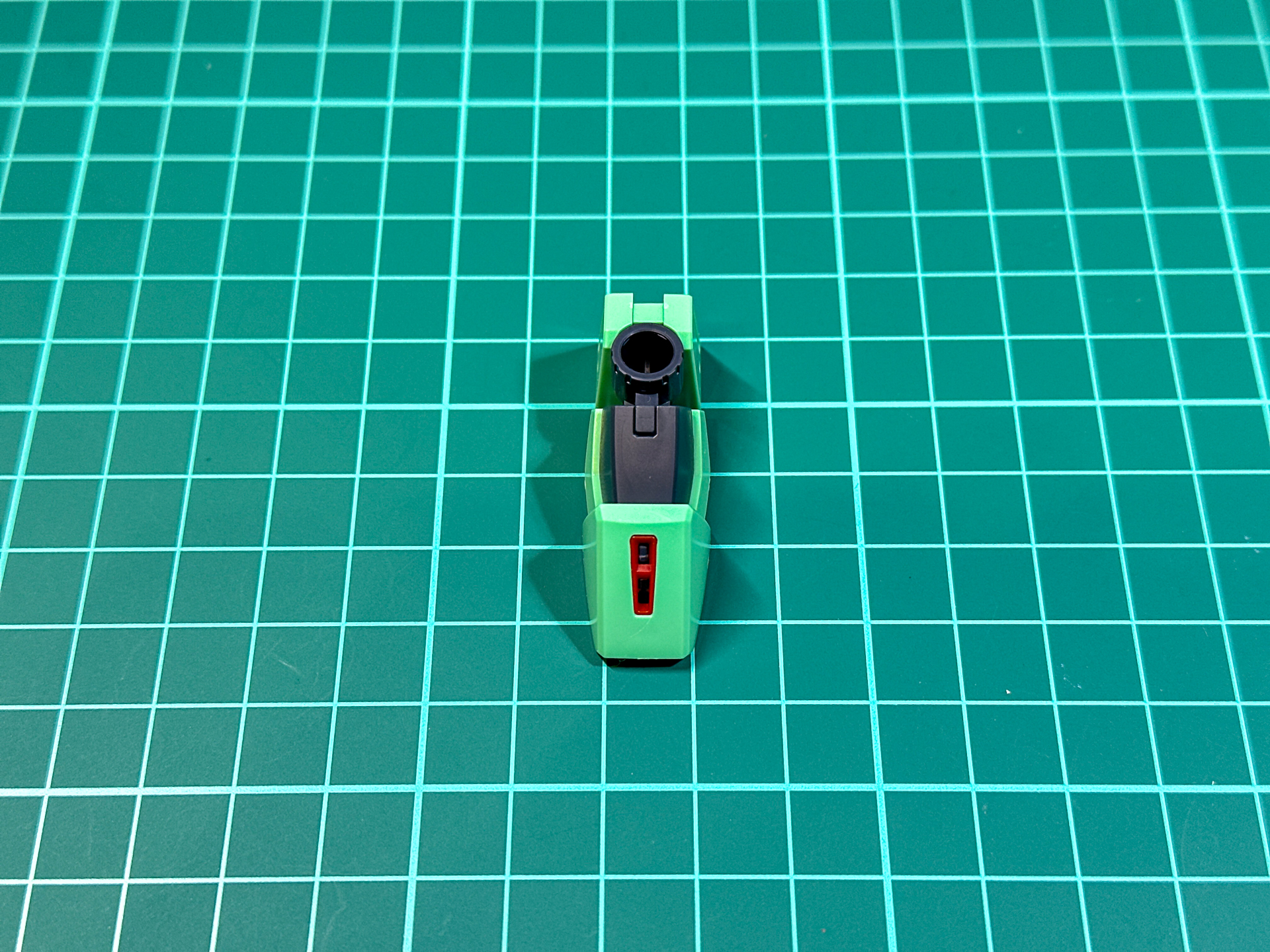 足部は左右共通形状です。