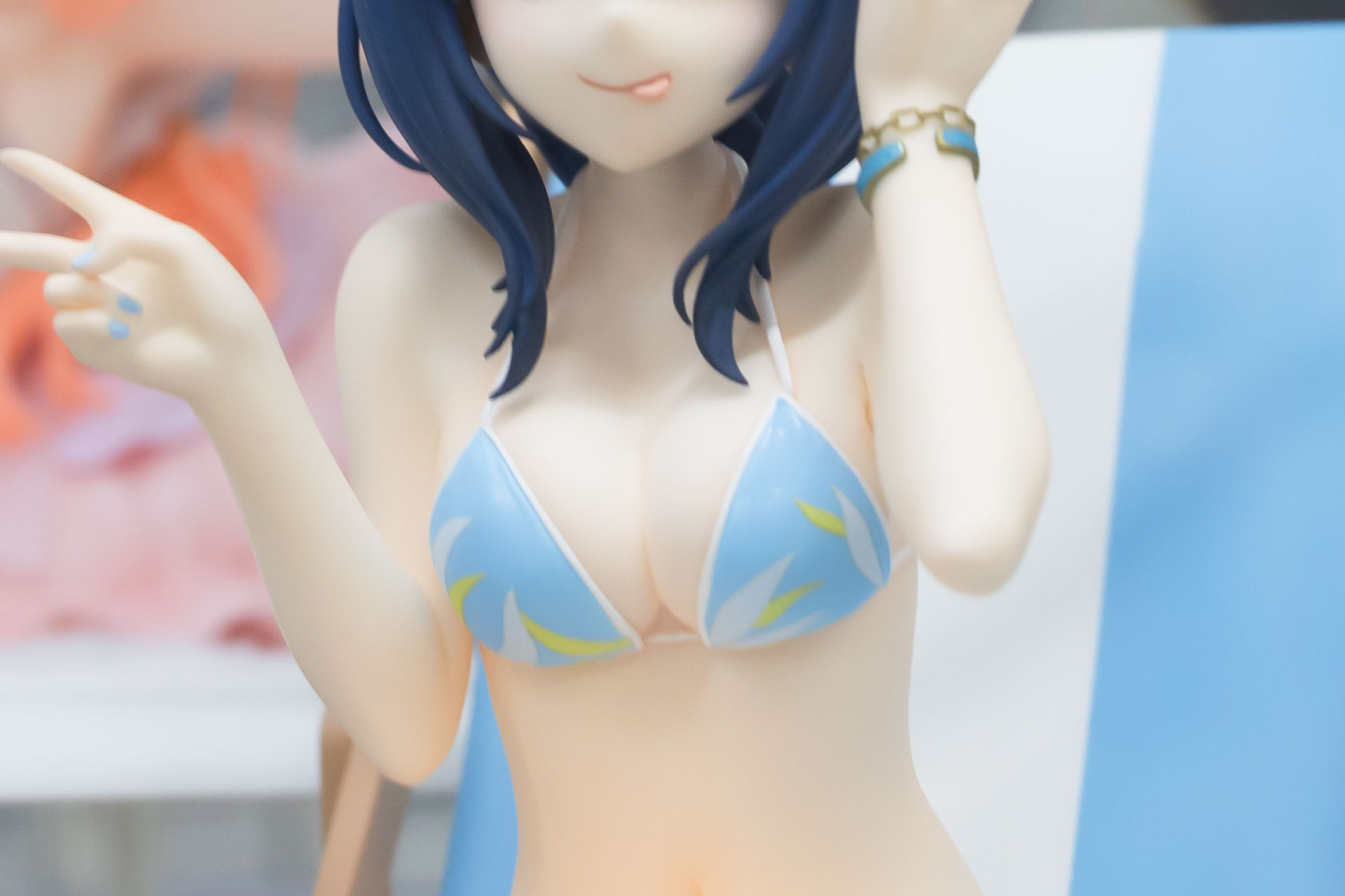 爽やかなビキニのカラーリンク