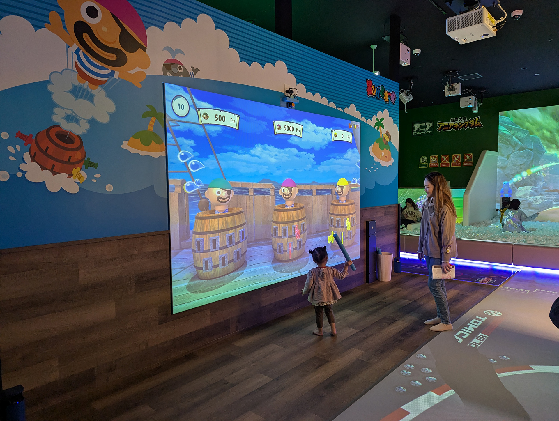 奥のエリアにもう1つ設置されており、2か所で対戦が楽しめるようになっていた