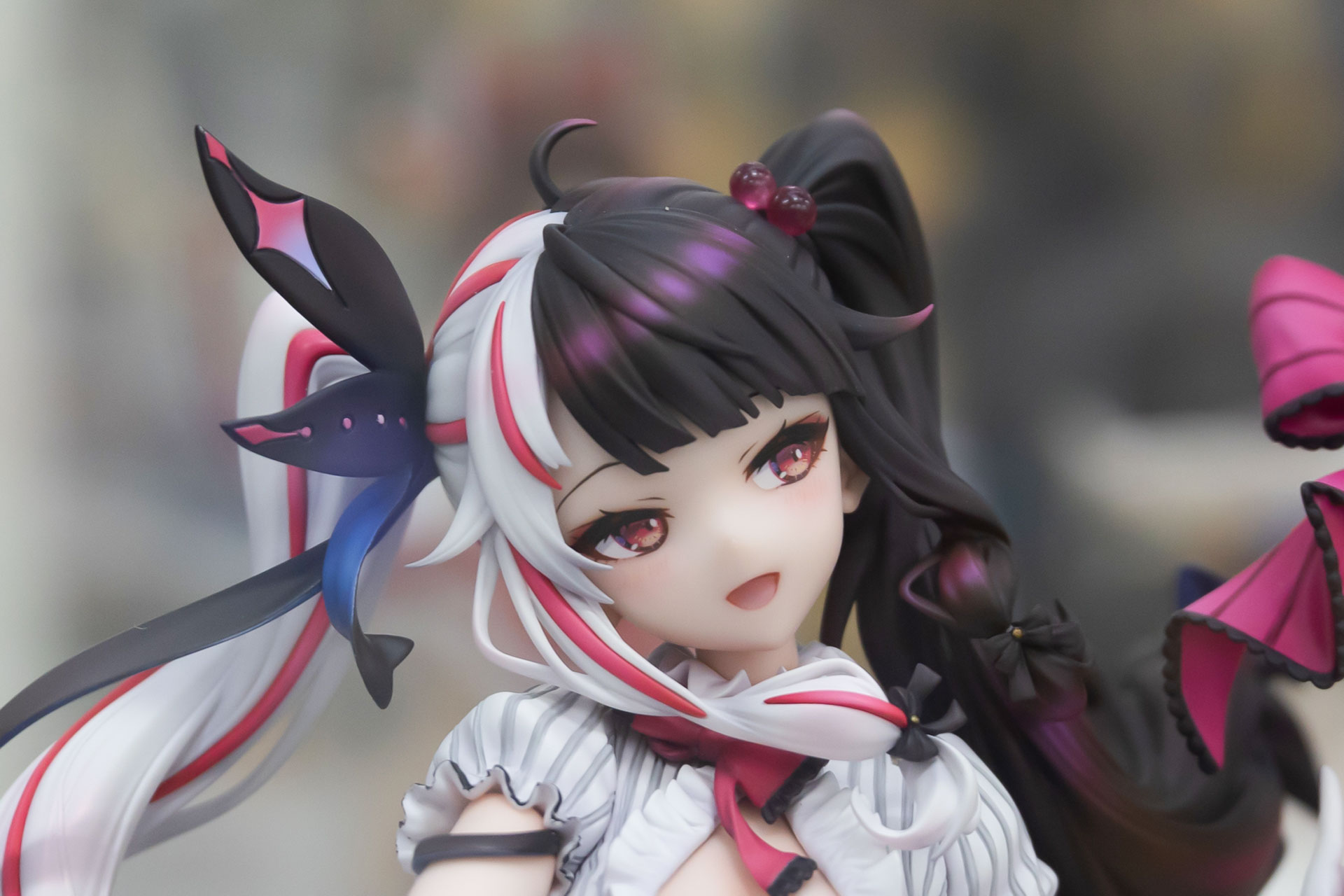 髪はツートンカラーがベースだ