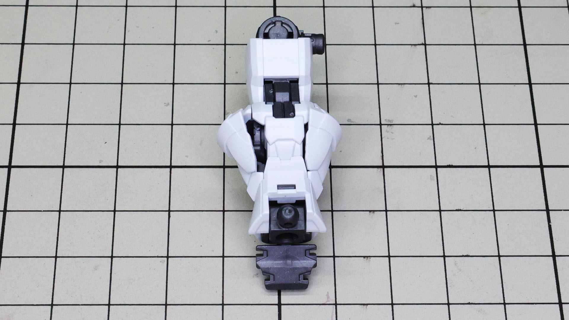 その装甲が若干開く機構が用意されています