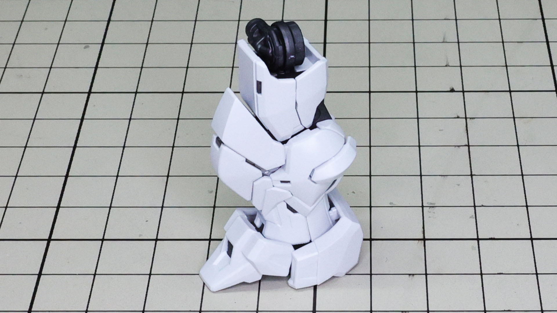 完成した脚部本体