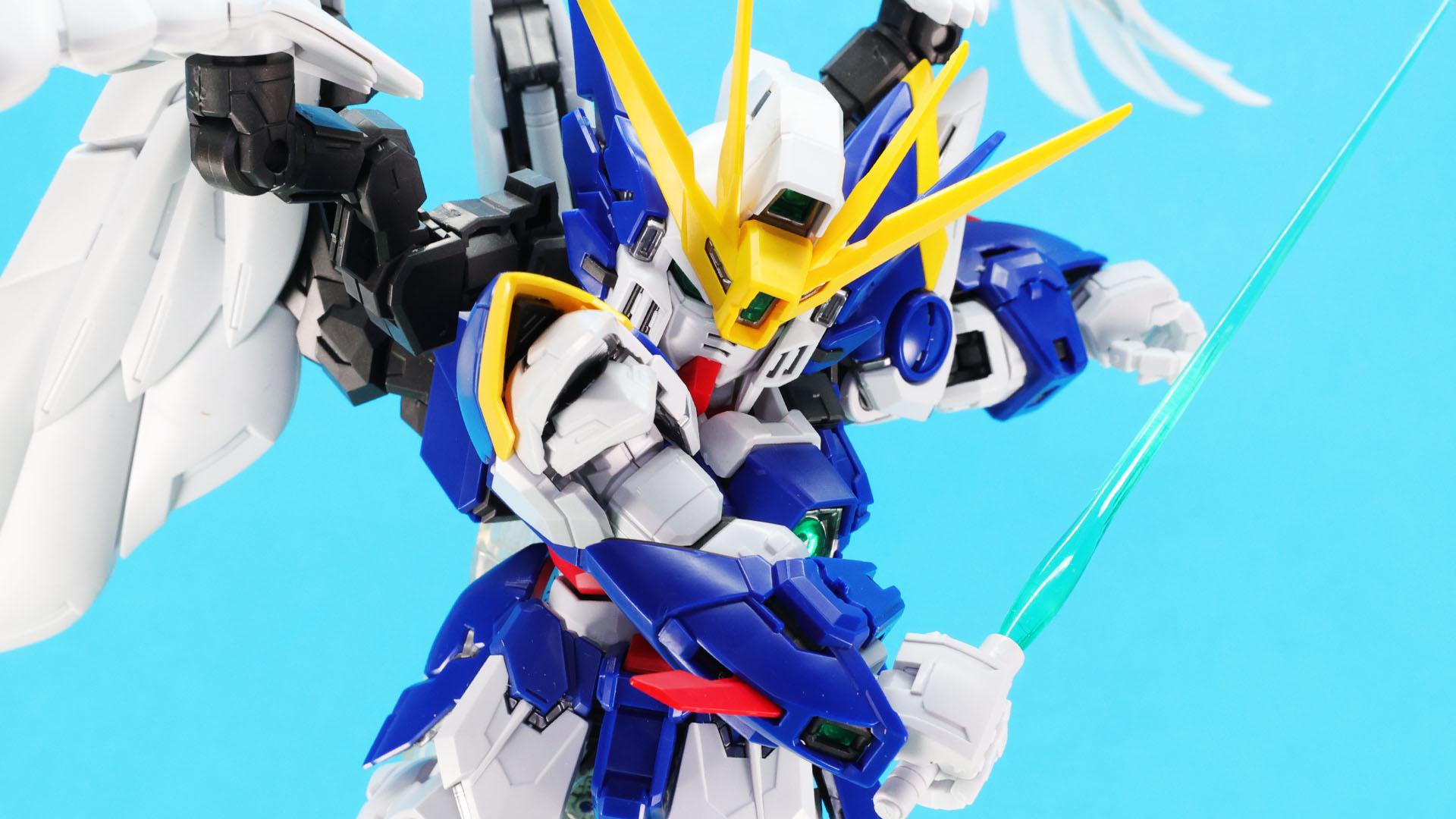 腕の可動性能のおかげで大きなアクションもこなせます