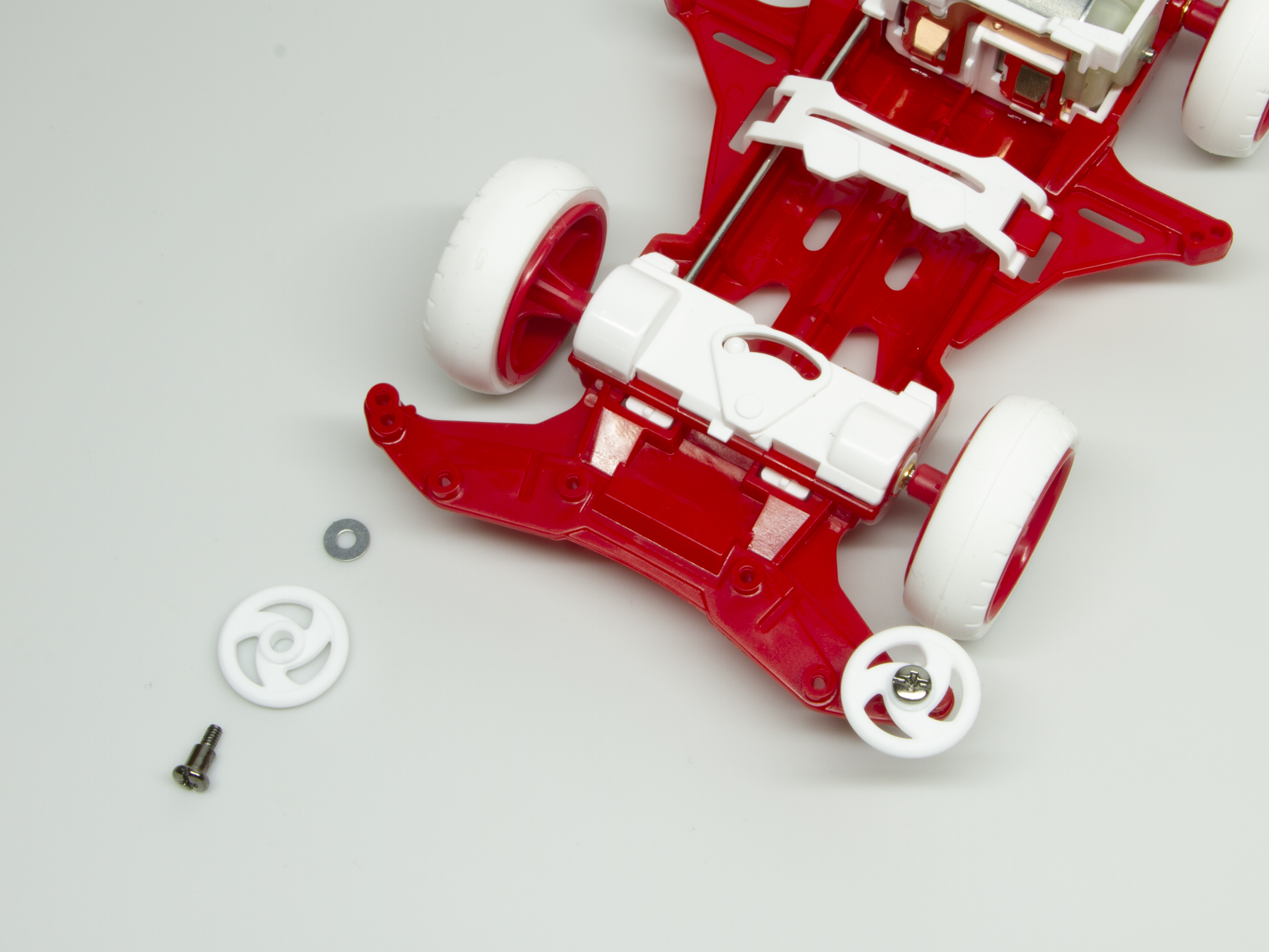 フロントステーにローラーを取り付ける